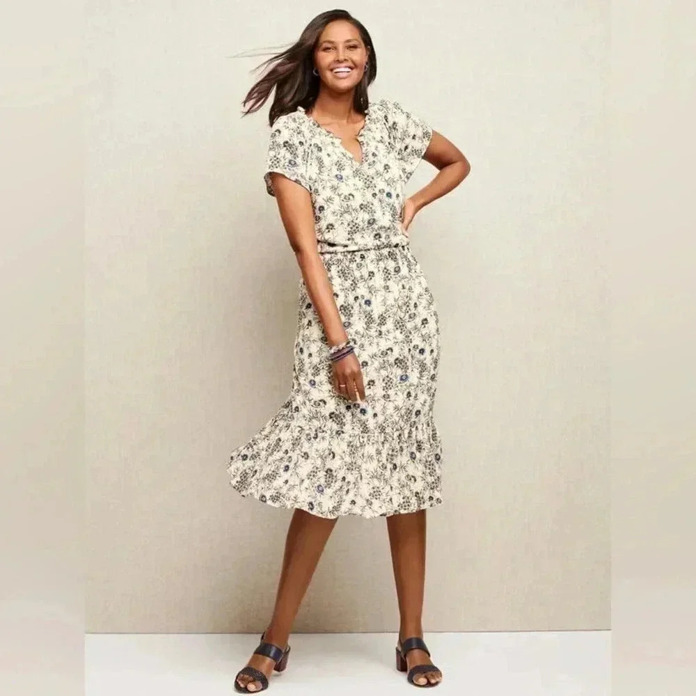 TALBOTS SMOCKED FIT & FLARE DRESS - INTRICATE FLORAL SIZE LP